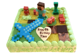 型抜きデコレーションケーキ（トトロ）